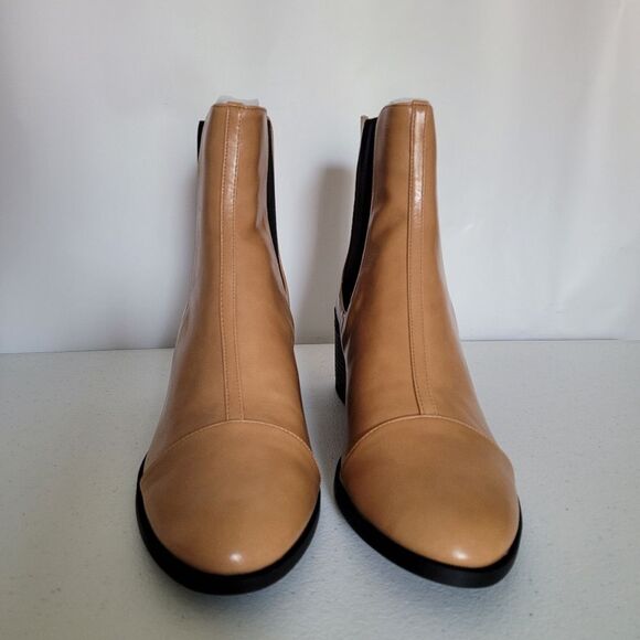 Journee Collection Nigella Lux Vegan Leather Ankle Boot - Picture 2 of 6